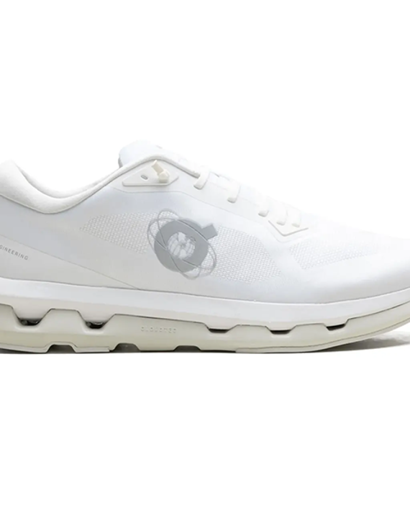On Cloudzone Kith White Ice